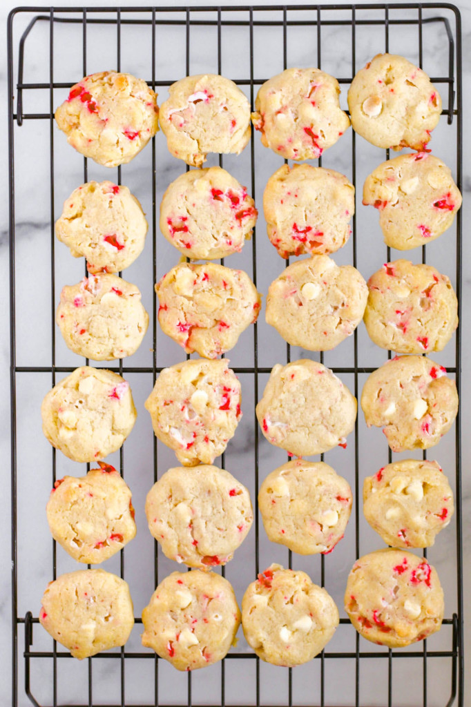 Cooled peppermint cookies on a wire rack, an overhead shot.