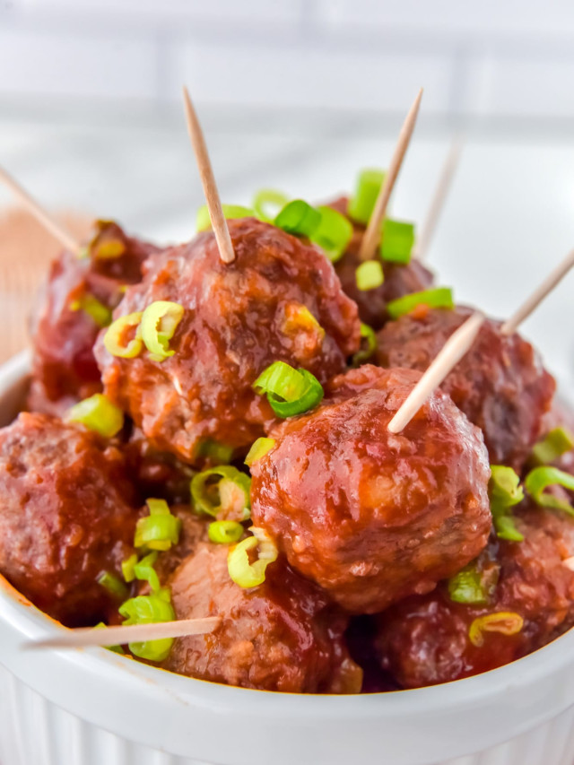 Slow Cooker Cranberry Meatballs